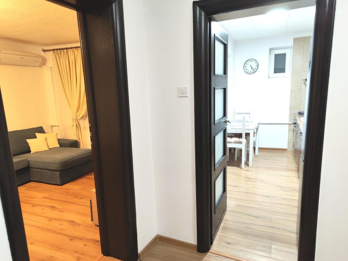 Platinum - Cu 3 Camere, 2 Dormitoare, 2 Bai, Bucatarie Complet Utilata, 2 Balcoane Apartment Bucharest