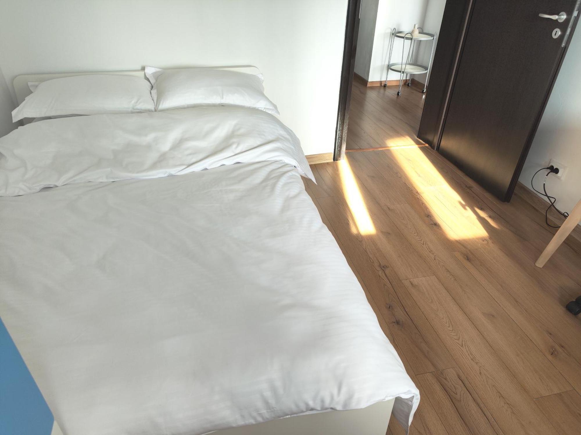 Platinum - Cu 3 Camere, 2 Dormitoare, 2 Bai, Bucatarie Complet Utilata, 2 Balcoane Apartment Bucharest