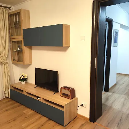 Platinum Apartment - Apartament Cu 3 Camere, 2 Dormitoare, 2 Bai, Bucatarie Complet Utilata, 2 Balcoane Bucharest Exterior photo