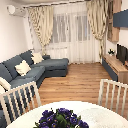 Platinum Apartment - Apartament Cu 3 Camere, 2 Dormitoare, 2 Bai, Bucatarie Complet Utilata, 2 Balcoane Bucharest Exterior photo