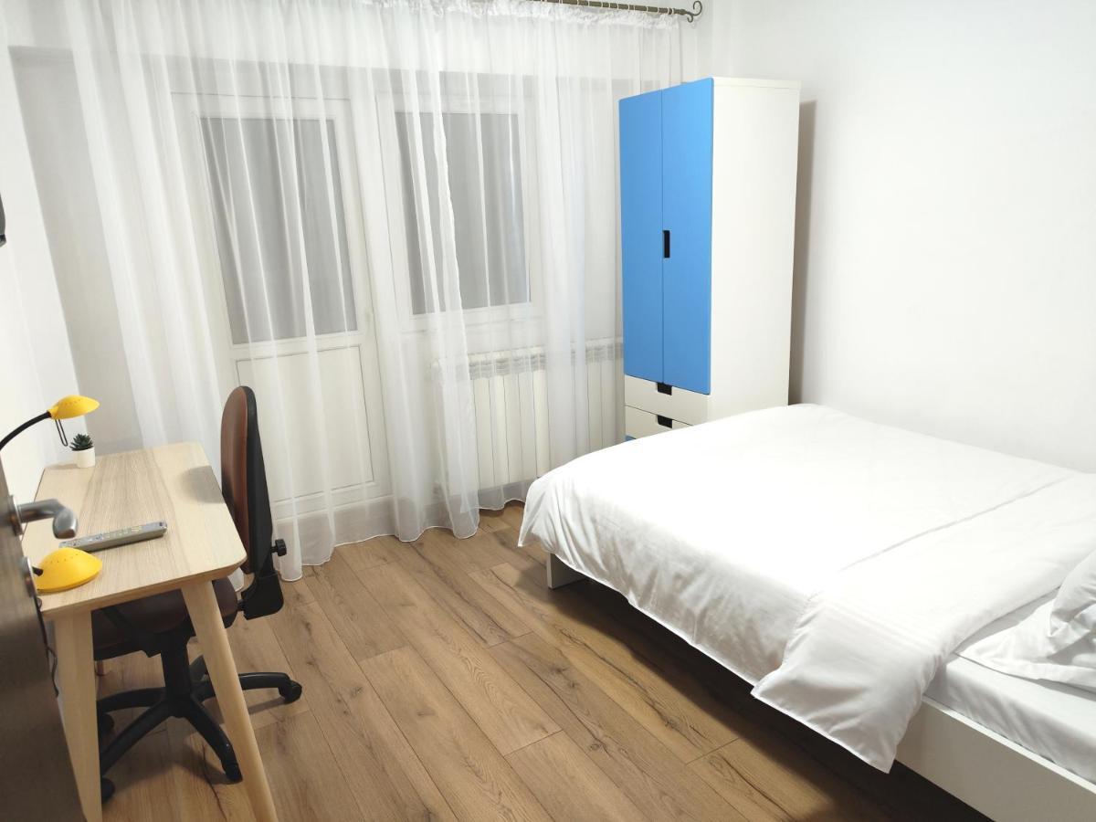 Platinum - Cu 3 Camere, 2 Dormitoare, 2 Bai, Bucatarie Complet Utilata, 2 Balcoane *