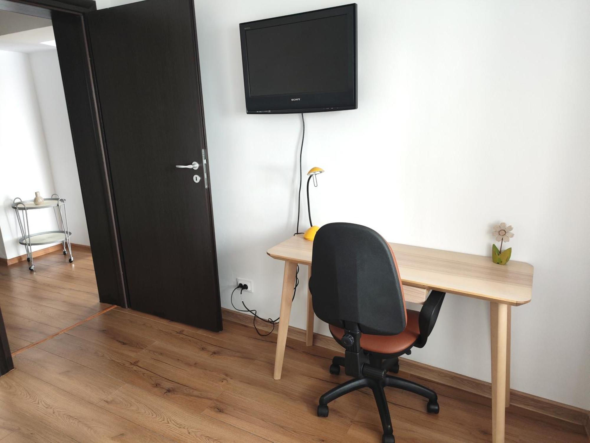 Platinum - Cu 3 Camere, 2 Dormitoare, 2 Bai, Bucatarie Complet Utilata, 2 Balcoane Apartment *