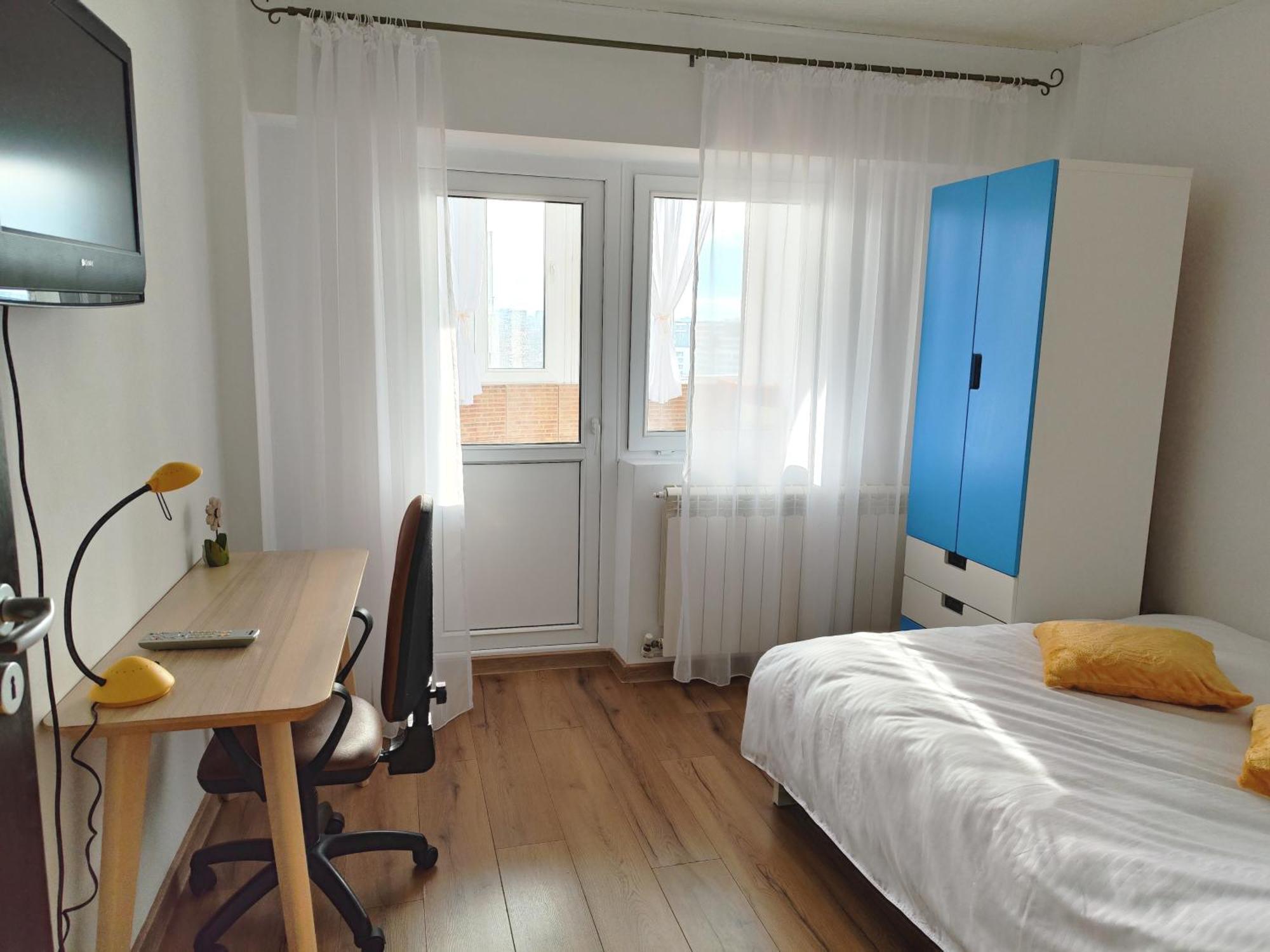 Apartment Platinum - Cu 3 Camere, 2 Dormitoare, 2 Bai, Bucatarie Complet Utilata, 2 Balcoane Bucharest